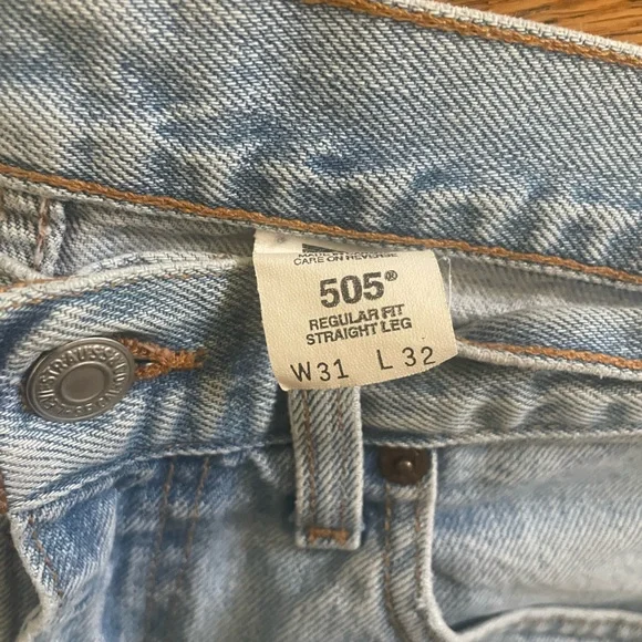 Vintage levi’s 505 zipper shorts distressed hem jorts - Picture 2 of 4